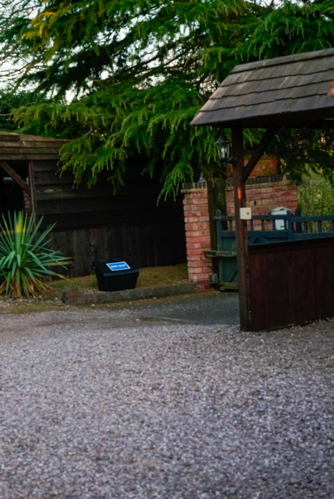 The Coach House Villa Birmingham Exterior photo
